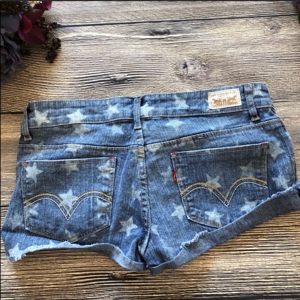 Levi's Shorty Shorts denim stars fringed hems sz 7 - Picture 7 of 8